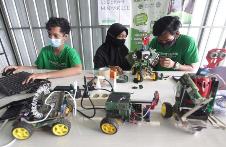 Investasi Robotik oleh PT Pos Indonesia: Strategi Baru untuk Efisiensi Operasional